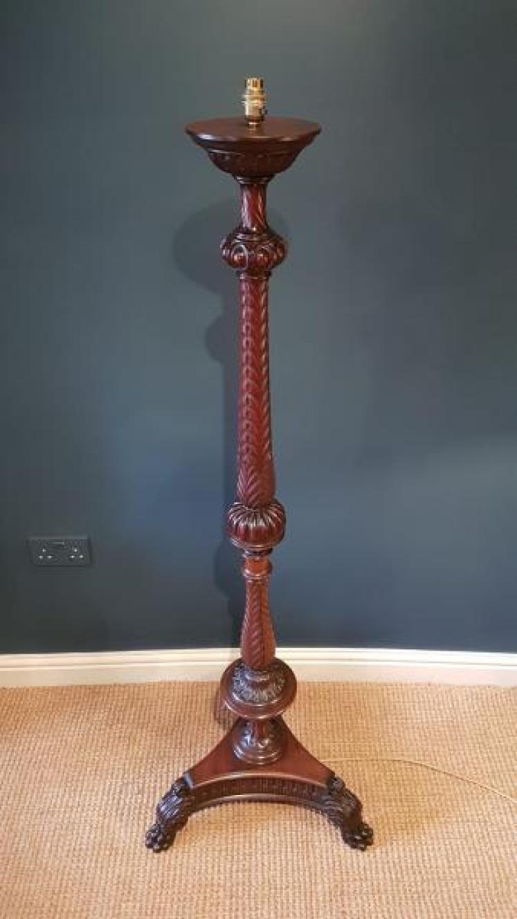 Impressive Late Victorian Standard Lamp - Image 2