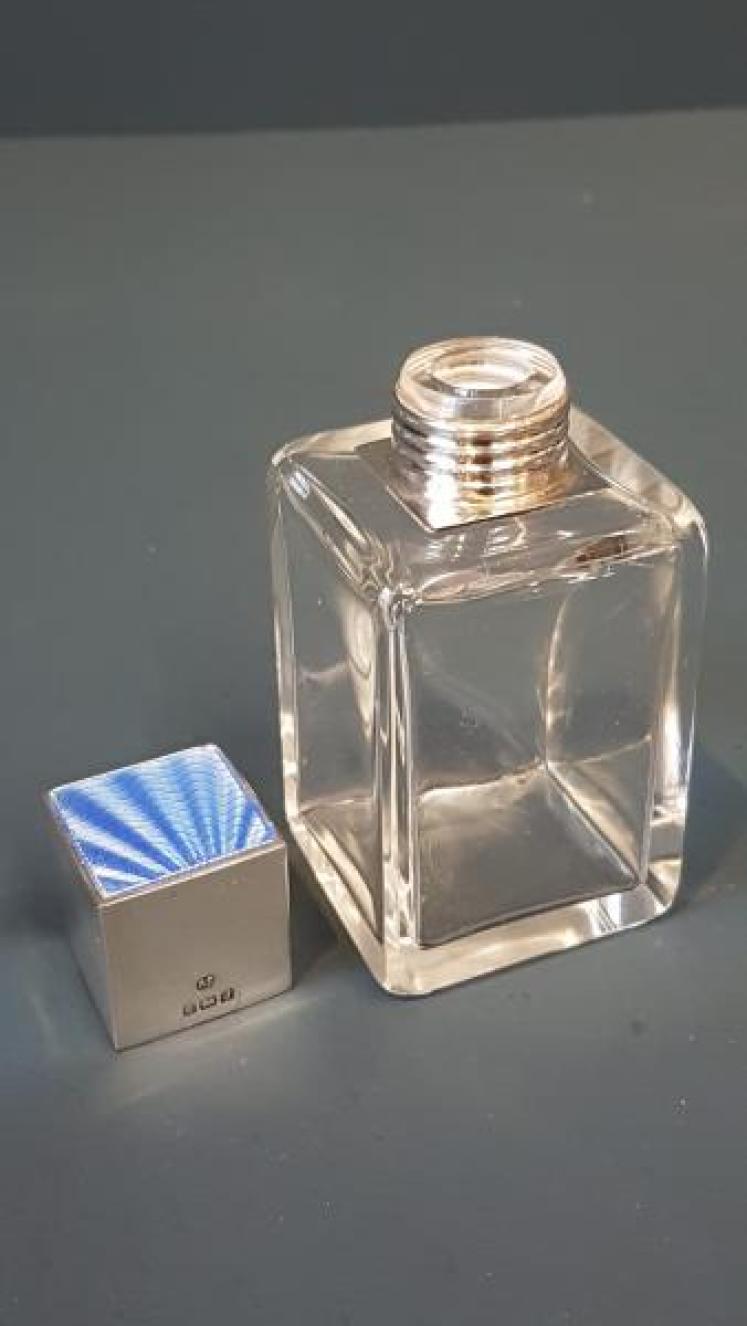 Silver and Enamel Cut Crystal Scent Bottle - Image 4