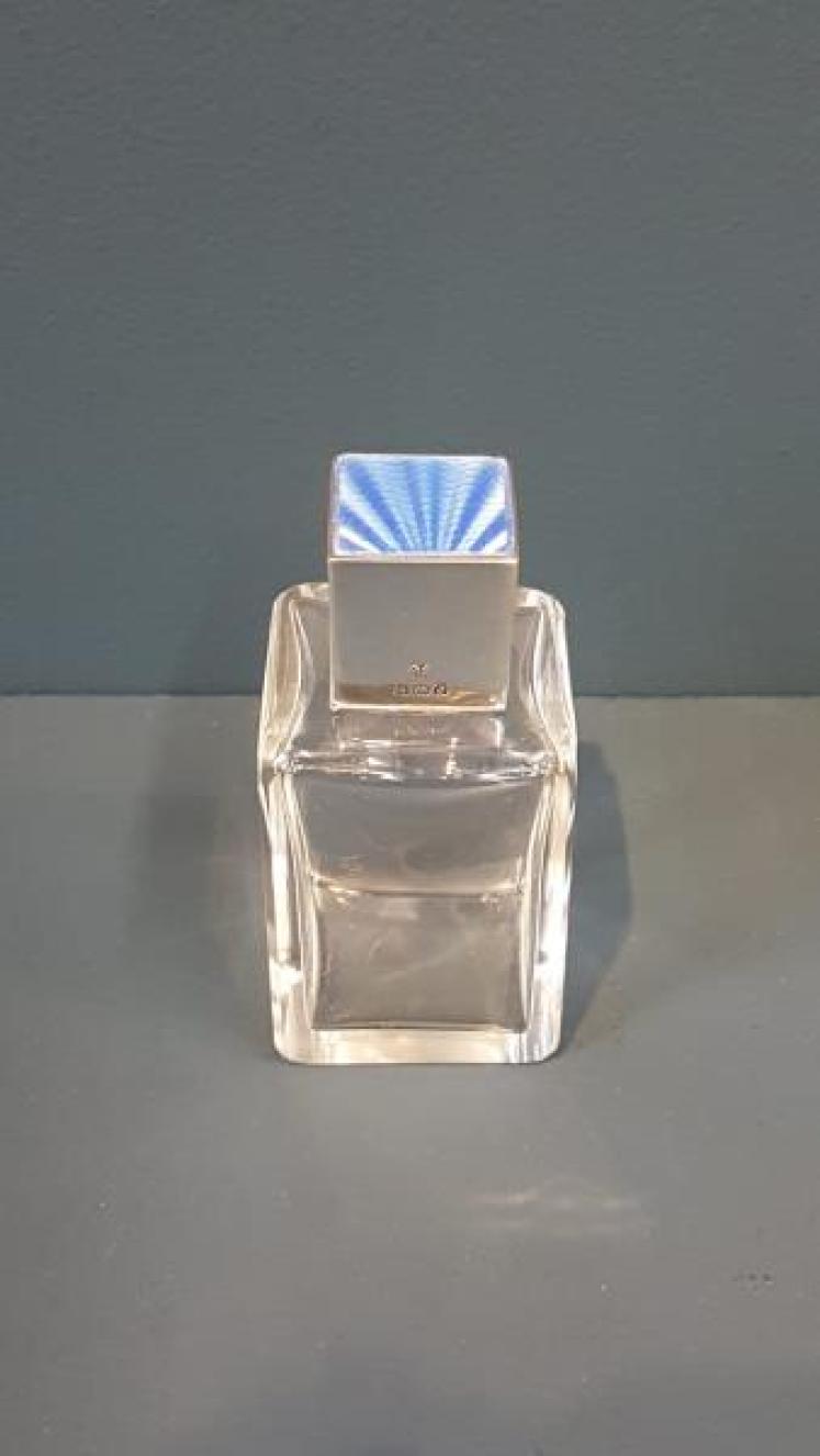Silver and Enamel Cut Crystal Scent Bottle - Image 6