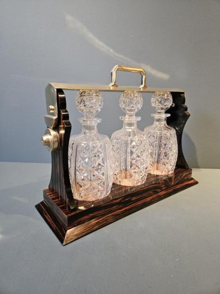 Victorian Coromandel Pint Decanters Tantalus  - Image 5