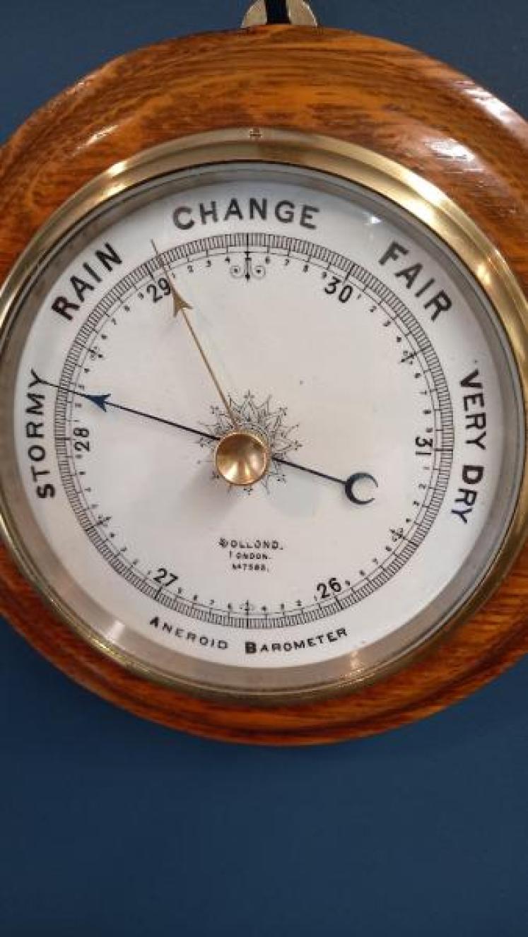 Victorian Dolland of London Golden Oak Barometer - Image 2