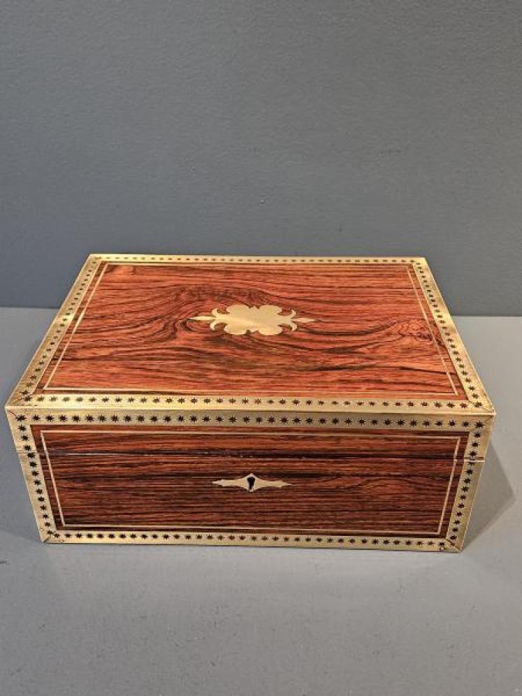 Early Victorian Rosewood and Brass Inlaid Travelling Box - Image 7