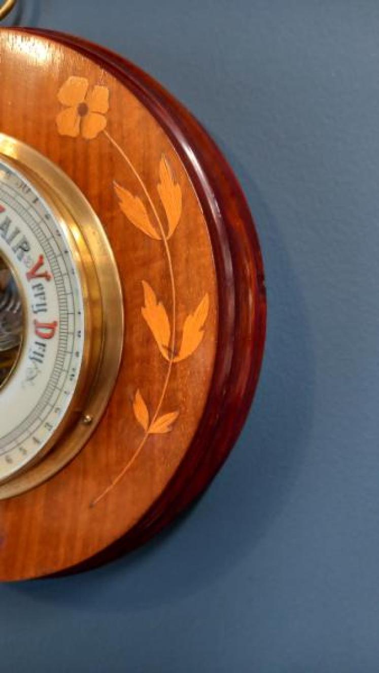 Edwardian Fruitwood Inlaid Aneroid Barometer - Image 4