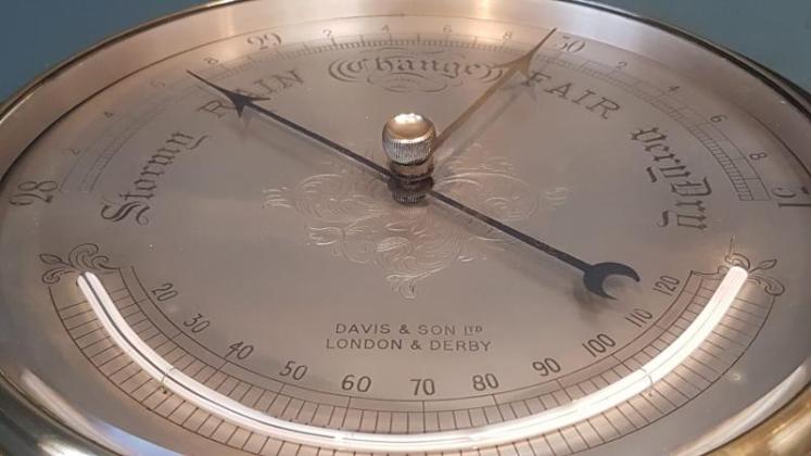 Davis of London Steel Case Marine Barometer - Image 5