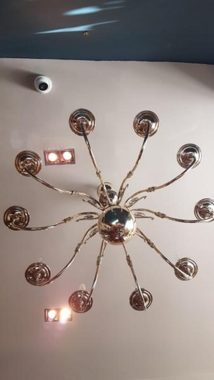 Large Edwardian 8 Arm Chandelier - Image 6