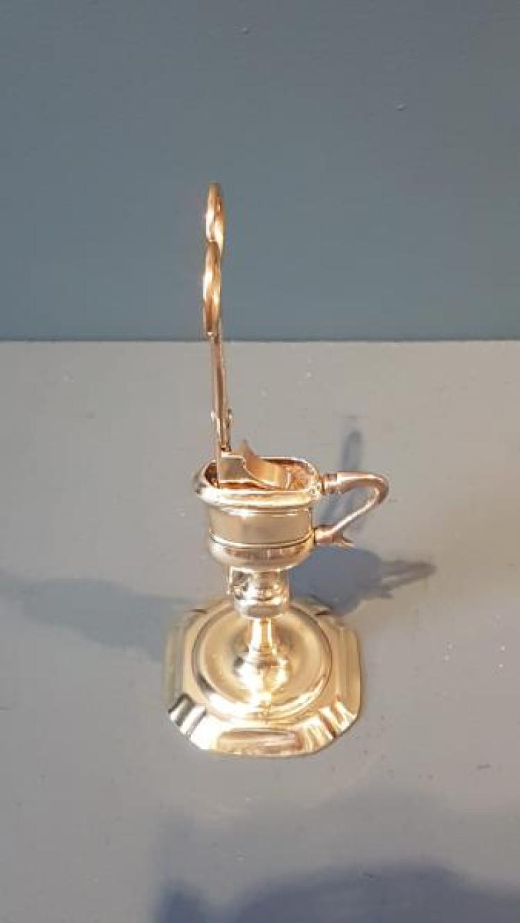 Rare George III Brass Candle Snuffers and Petal Base Stand  - Image 6