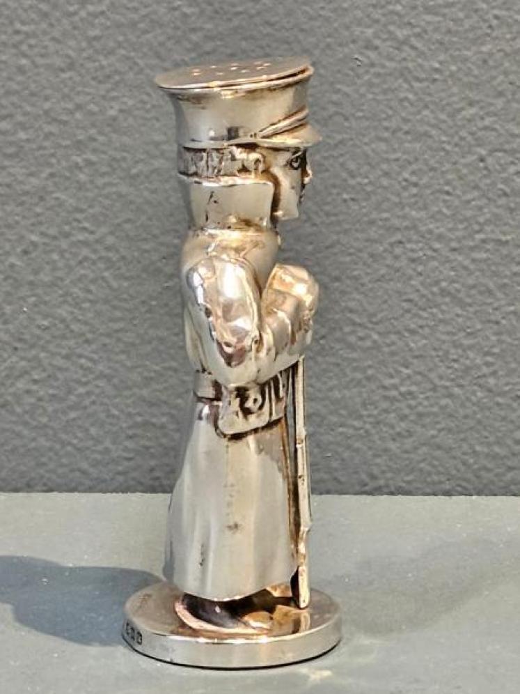 Rare Edwardian Silver Soldier Pepper Pot  - Image 6