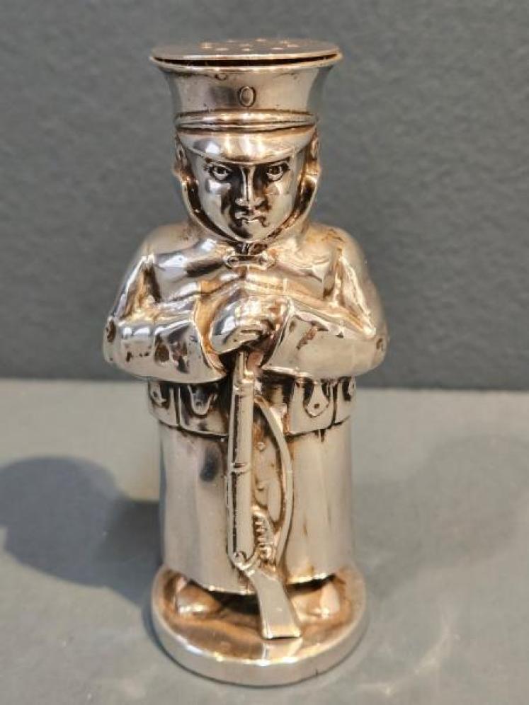 Rare Edwardian Silver Soldier Pepper Pot  - Image 7