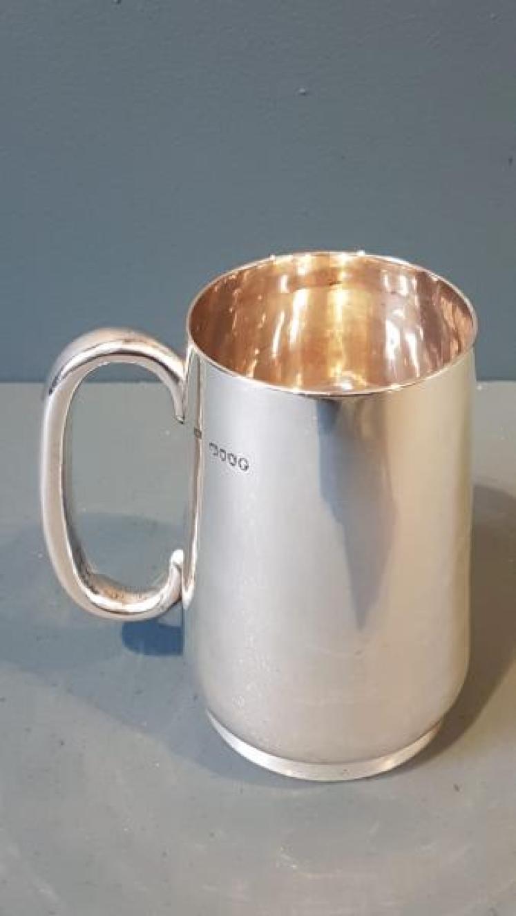 Victorian Silver Pint Tankard - Image 1