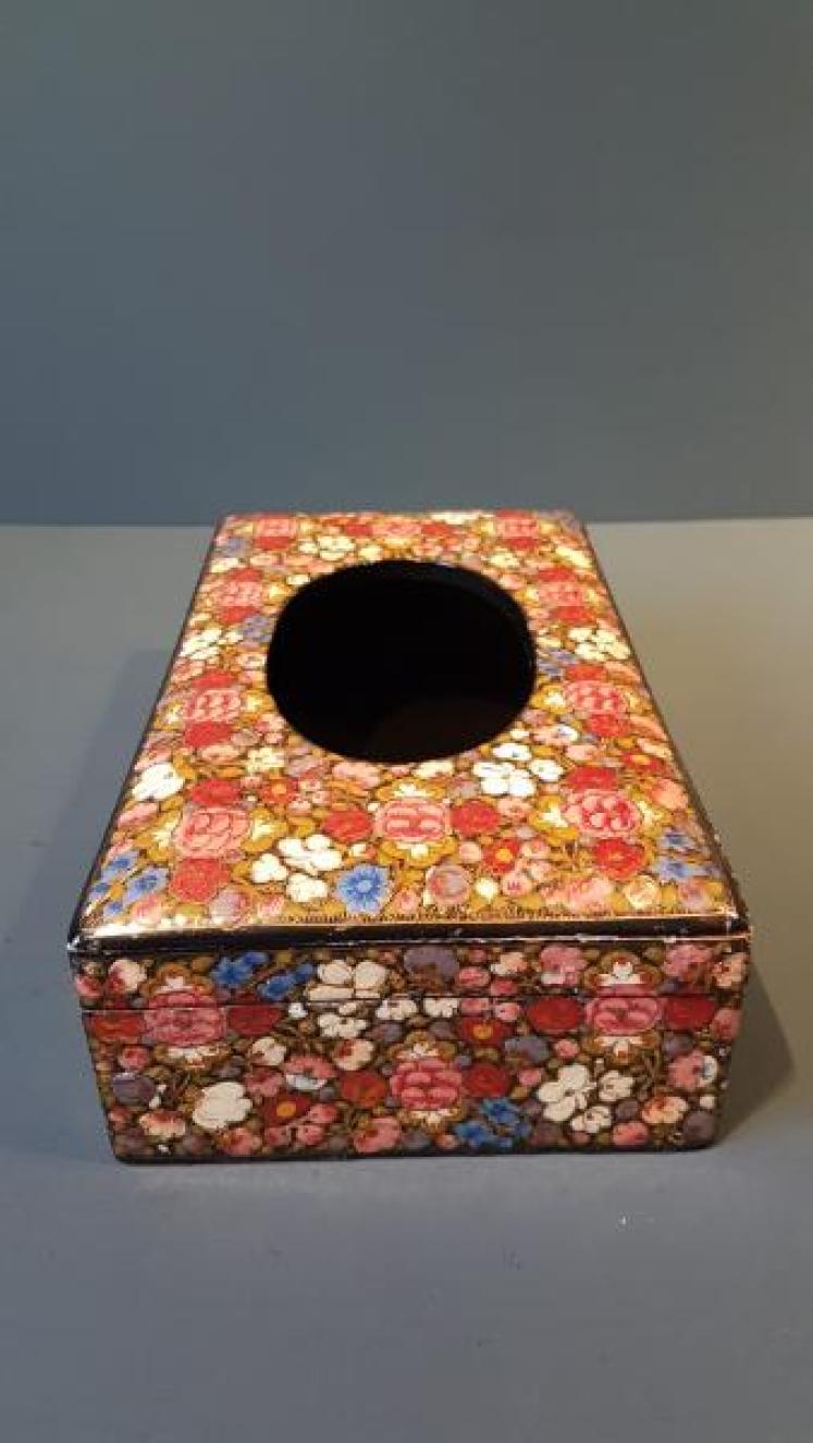 Superb 1930's Kashmiri Tissue Box - Image 6