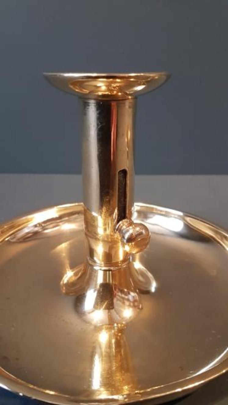 George III Brass Chamber Stick  - Image 4