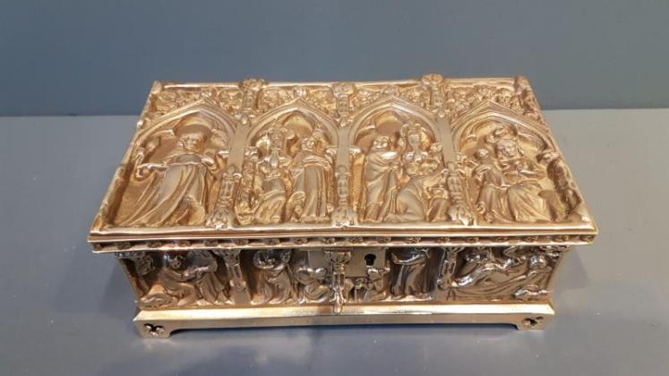 Victorian Cast Brass Jewel Casket - Image 2