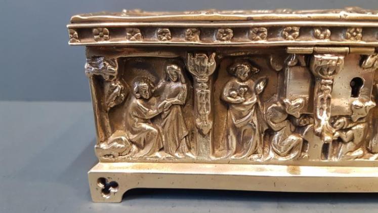Victorian Cast Brass Jewel Casket - Image 4