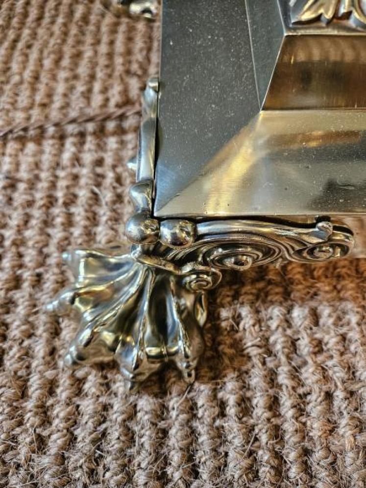 Outstanding Quality Victorian Brass Lamp Standard - Image 4
