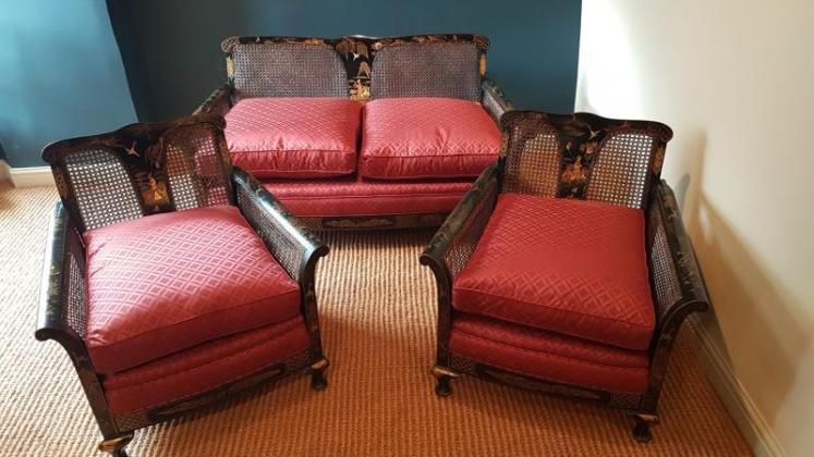 Edwardian Chinoiserie Decorated Bergere Suite - Image 1