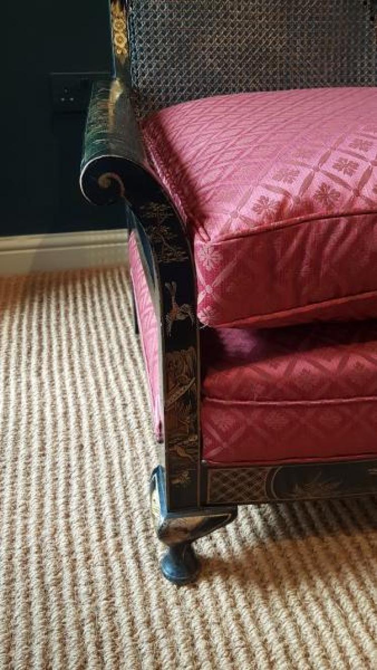 Edwardian Chinoiserie Decorated Bergere Suite - Image 3