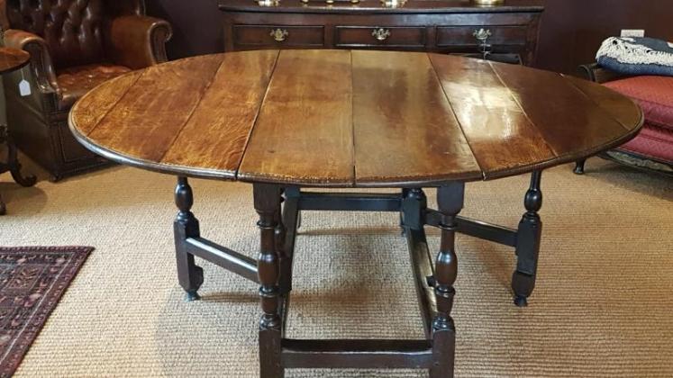 8 Seater George II Oak Oval Table - Image 1