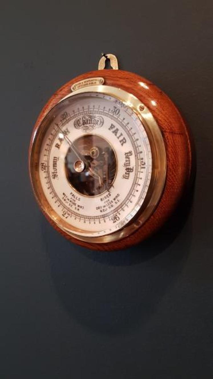Victorian Dublin Aneroid Barometer - Image 7