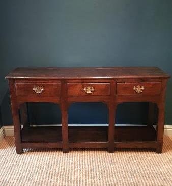 George II Oak Open Pot Board Dresser