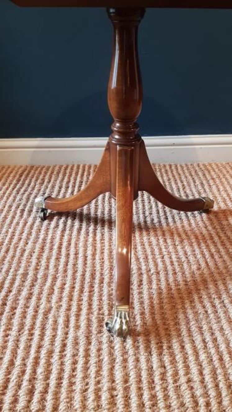 Regency Low Proportioned Lamp Table - Image 3