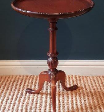 Quality Edwardian Mahogany Wine Table