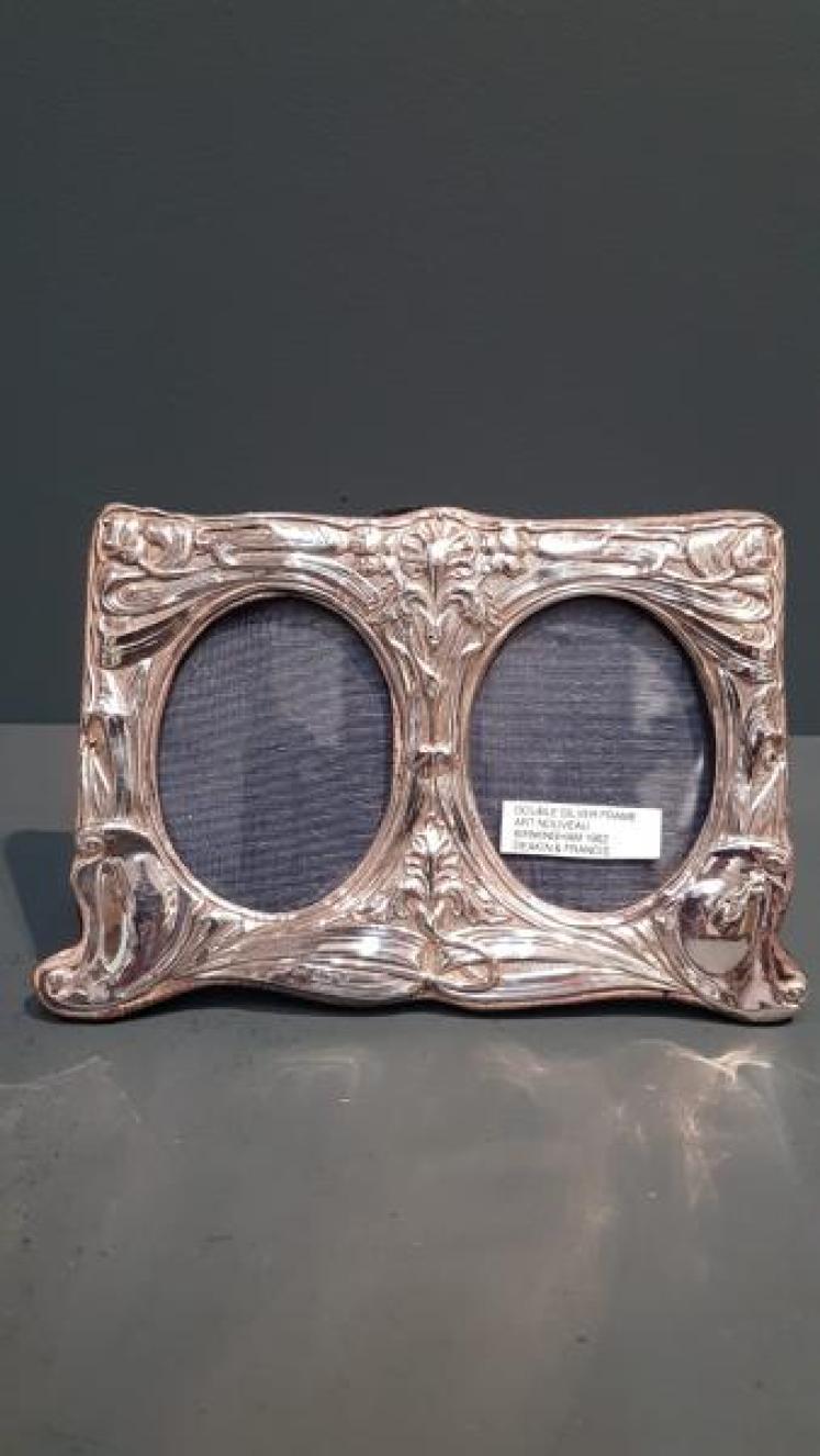 Art Nouveau Silver Photo Frame - Image 1