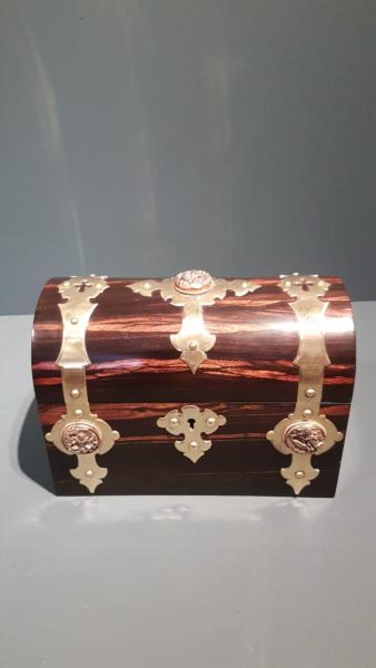 Victorian Coromandel Stationary and Letter Box - Image 6