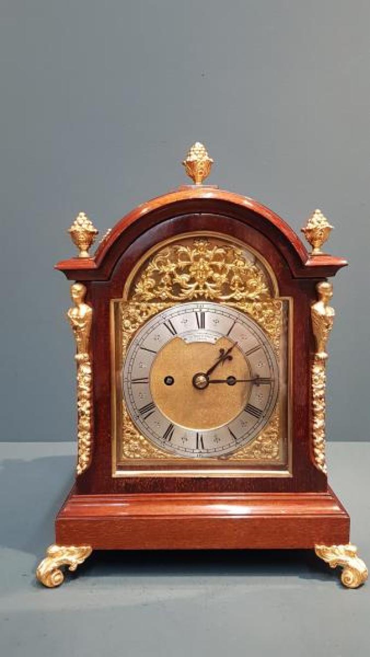Victorian Bracket Clock by Goldsmiths & Silversmiths - Image 1