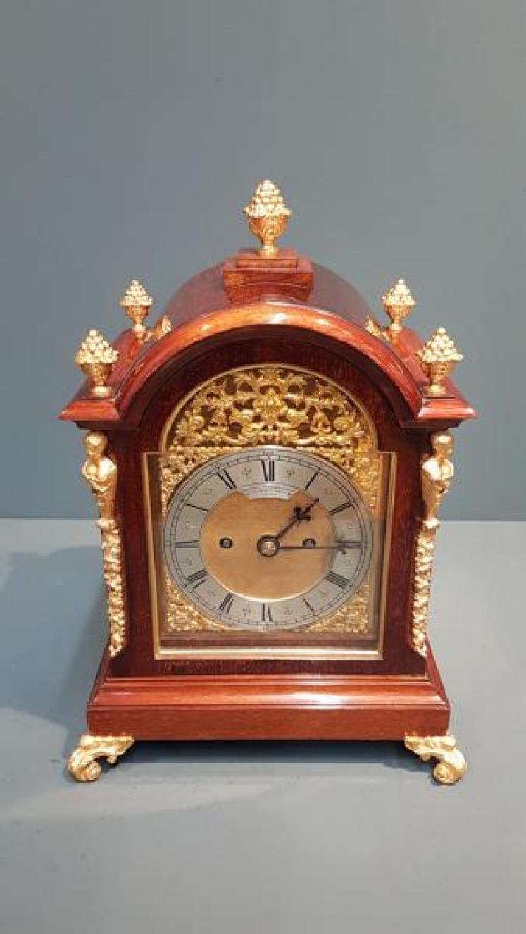 Victorian Bracket Clock by Goldsmiths & Silversmiths - Image 2