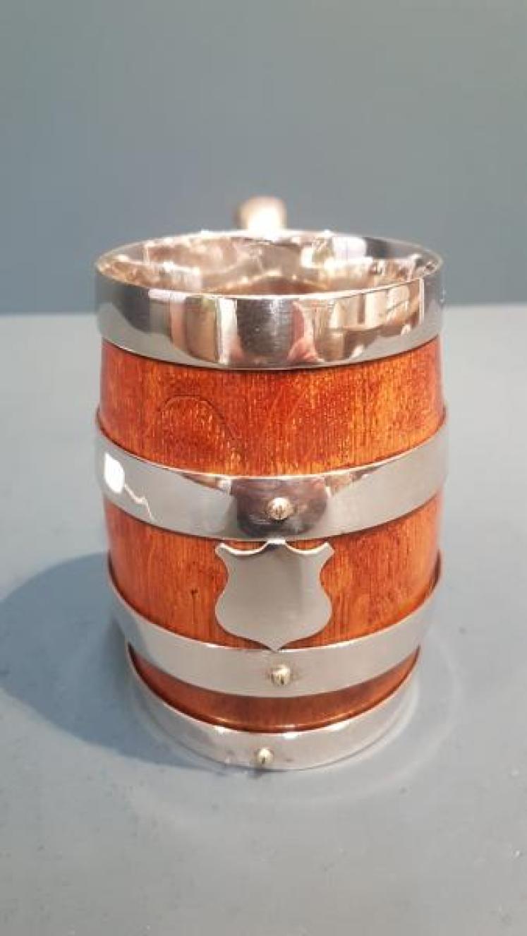 Victorian Oak and Silver Plated Tankard - Image 4