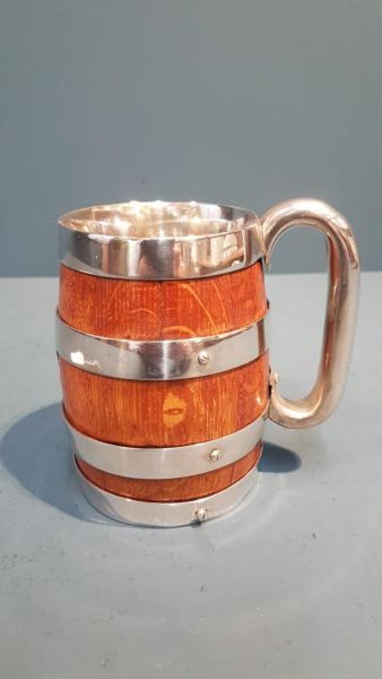 Victorian Oak and Silver Plated Tankard - Image 5