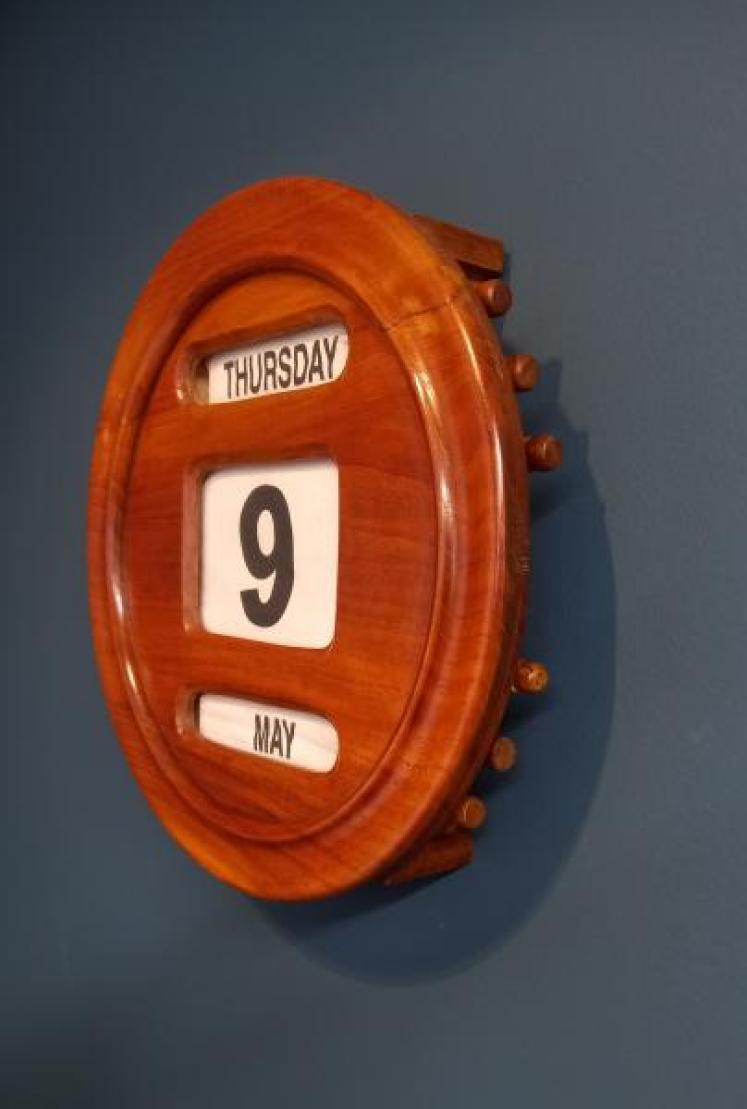 Large Victorian Walnut Perpetual Wall Calendar - Image 4