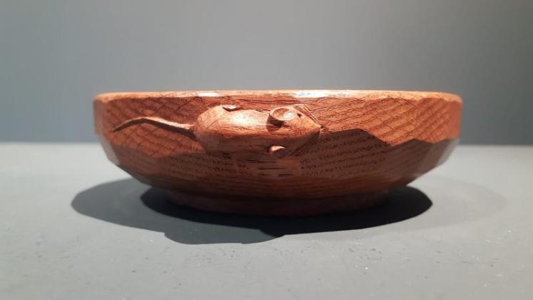 Superb 1950's 6" Mouseman Nut Bowl - Image 7