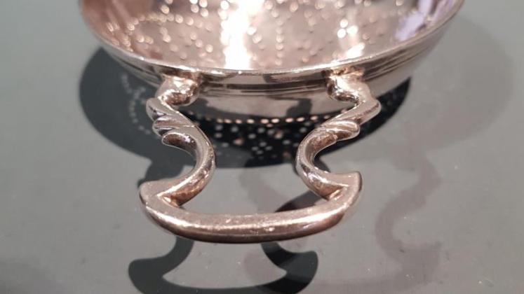 Early George II Silver Lemon Squeezer - Image 3