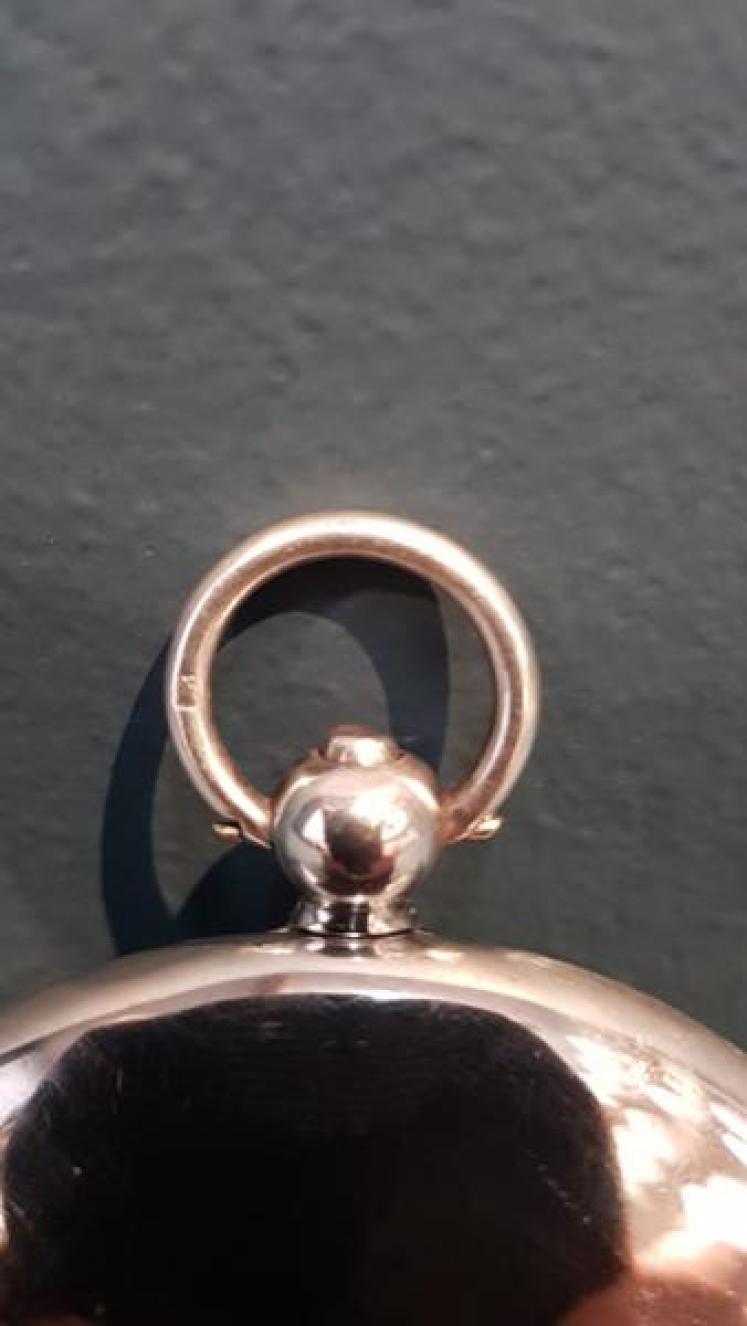Silver Pocket Watch Style Triple Sovereign Case - Image 4
