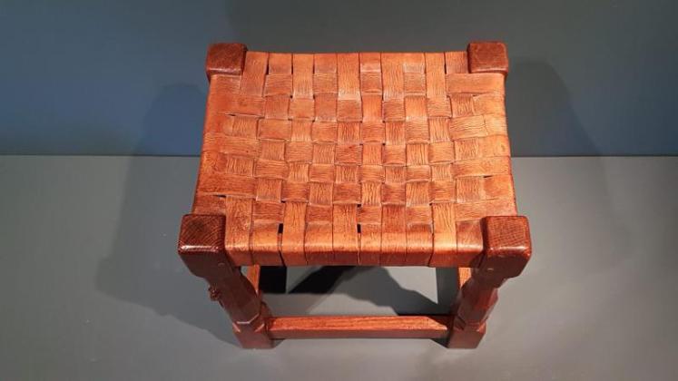 1940's Mouseman Leather Top Stool - Image 4