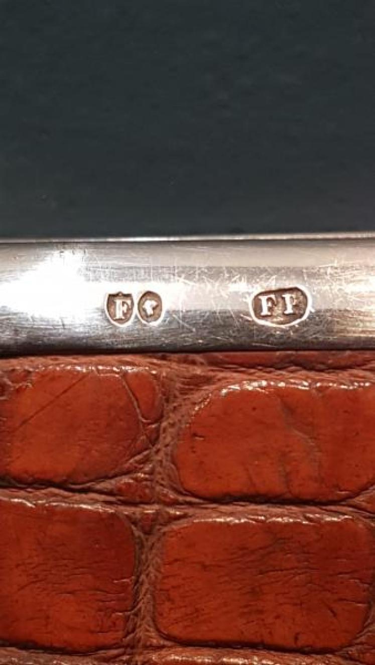 Victorian Silver and Crocodile S-Line Note Pad and Pencil - Image 5