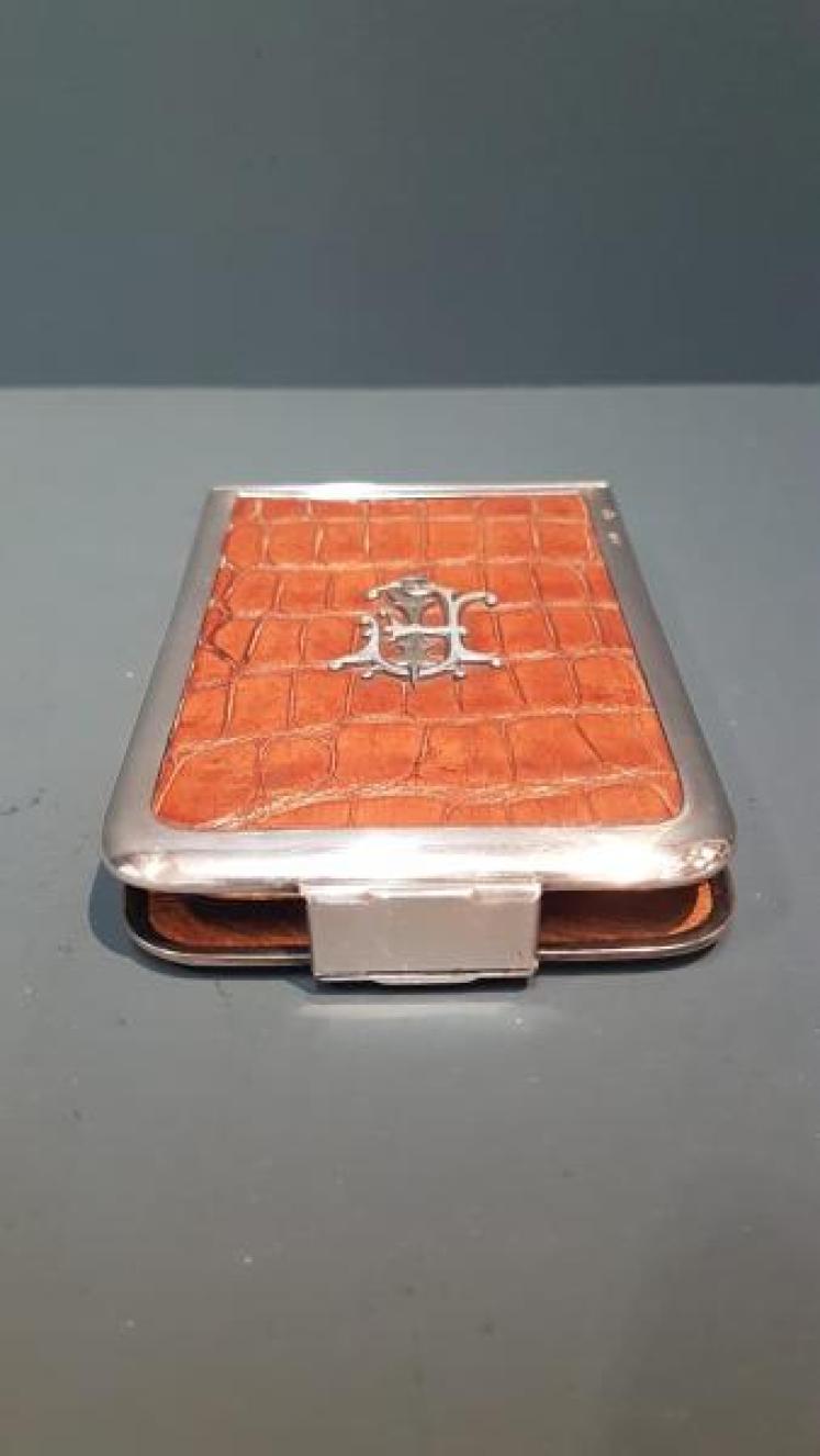 Victorian Silver and Crocodile S-Line Note Pad and Pencil - Image 7