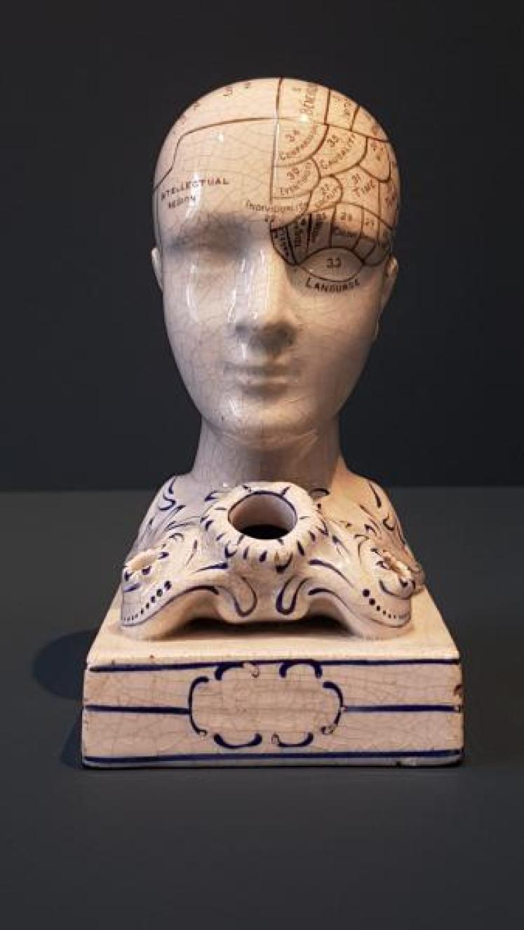 Victorian Bridges Phrenology Head Pen & Ink Stand  - Image 1
