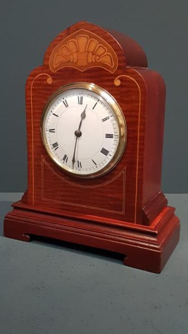 Superb Shell Inlaid Swept Top Edwardian Mantel Clock  - Image 3