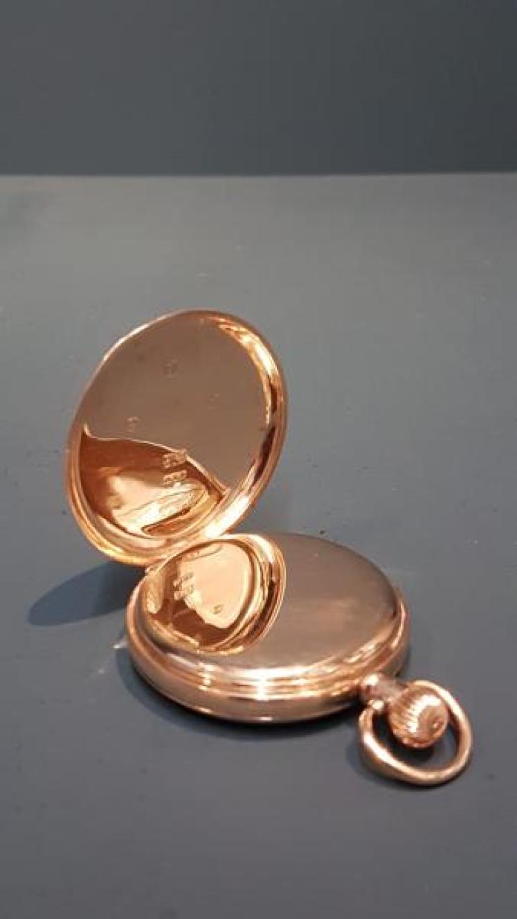 Immaculate 9ct Gold Hunter Pocket Watch - Image 3