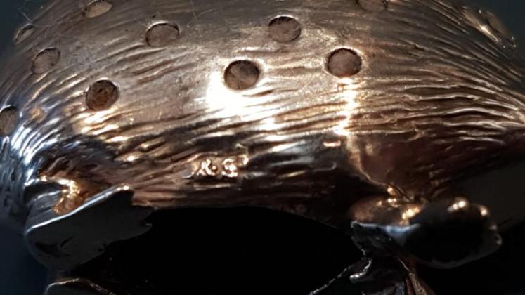 Edwardian Silver Hedgehog Pin Cushion - Image 3