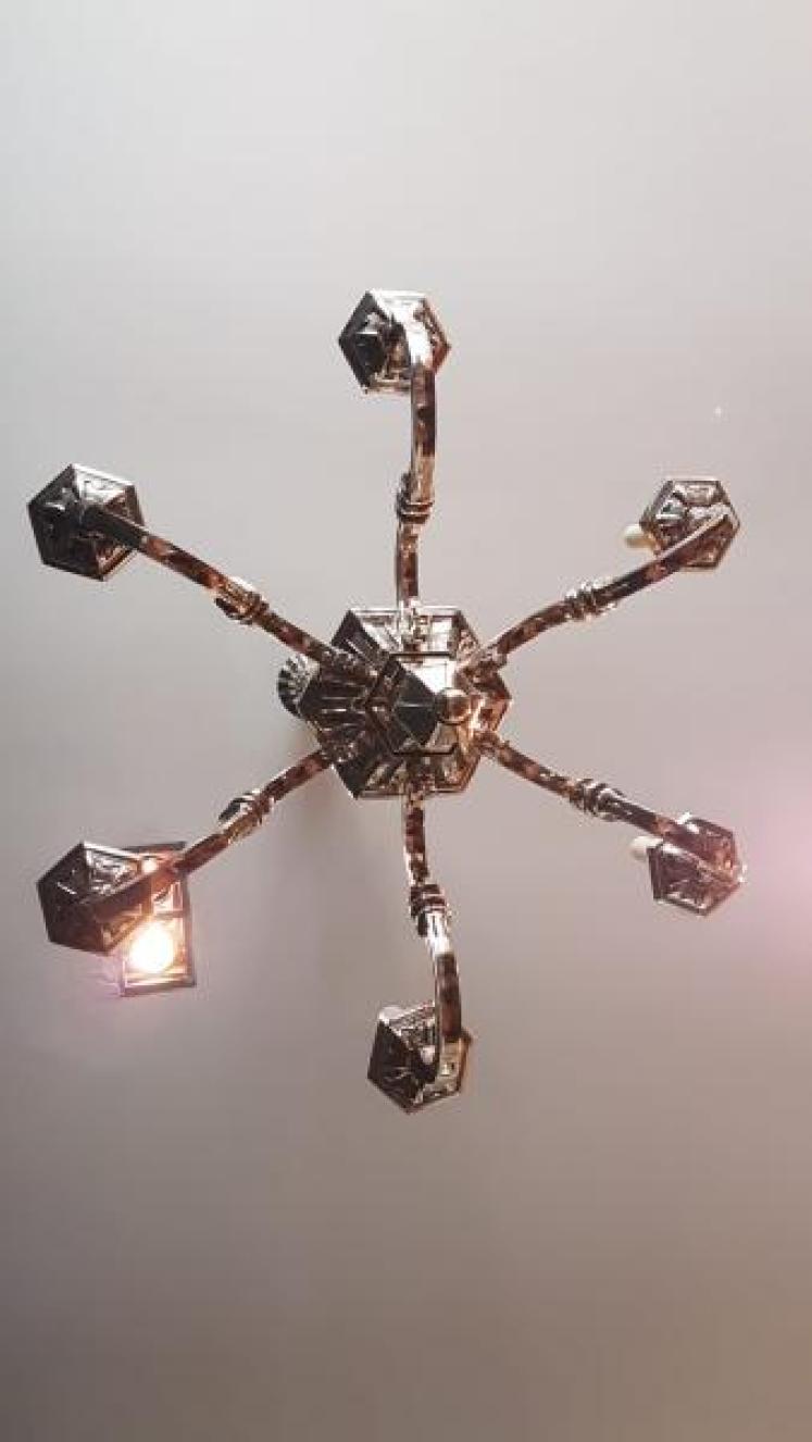 Impressive Edwardian Cast Brass Six Arm Chandelier  - Image 4