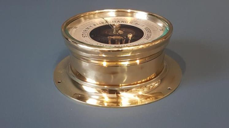Victorian Marine Bulk Head Barometer - Image 5