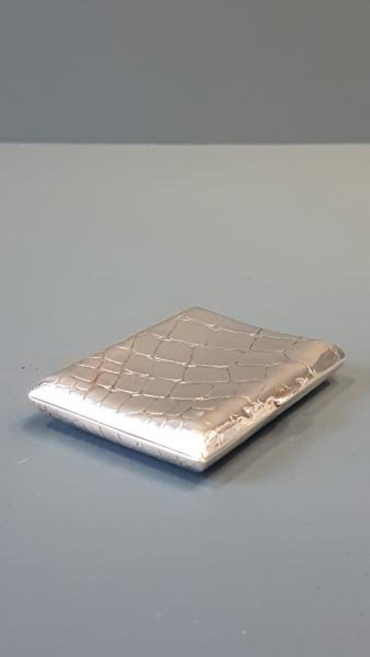 Edwardian Silver Crocodile Skin Design Cheroot Case  - Image 1