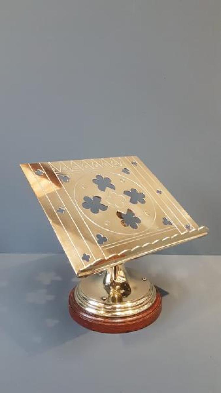 Victorian Cast Brass Book Lectern - Image 1