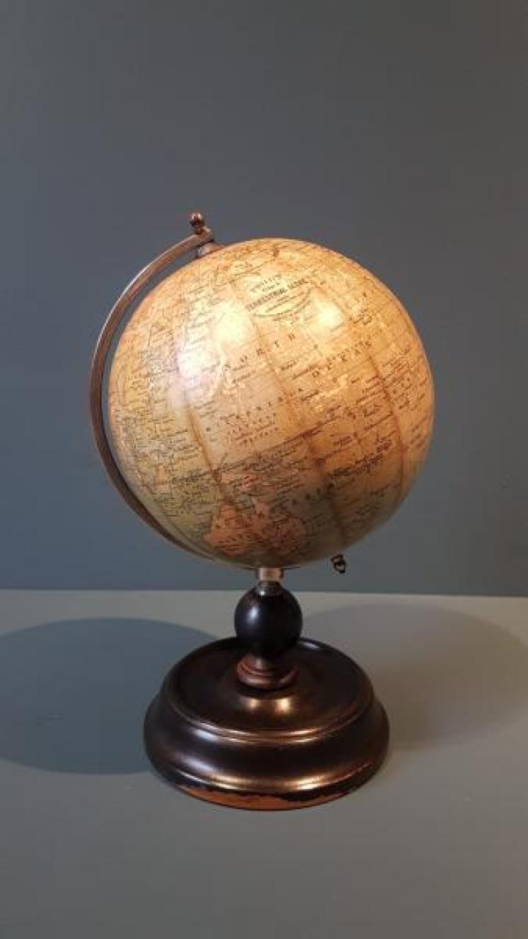 1930's Philips 6" Terrestrial Globe - Image 1