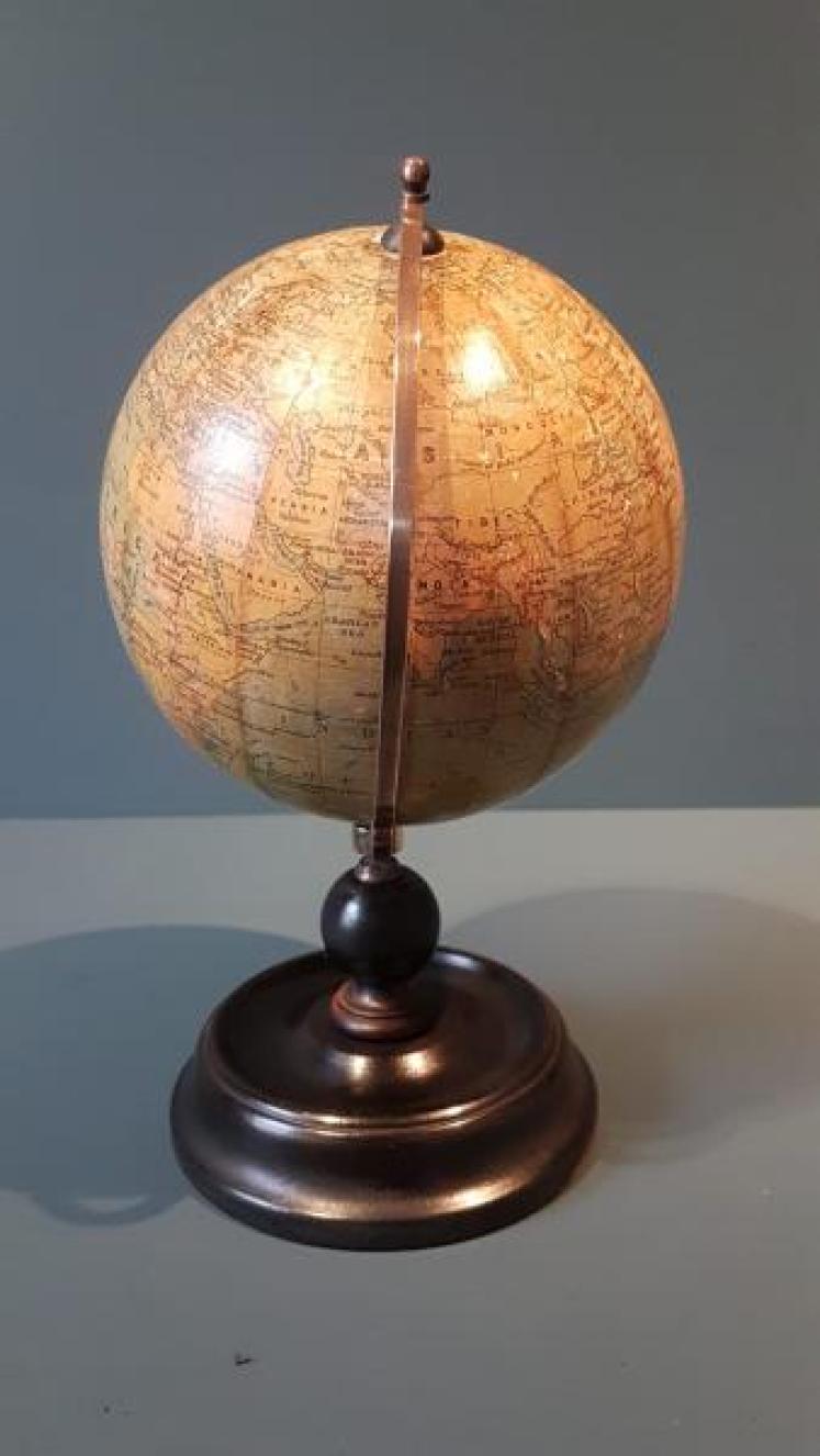 1930's Philips 6" Terrestrial Globe - Image 5