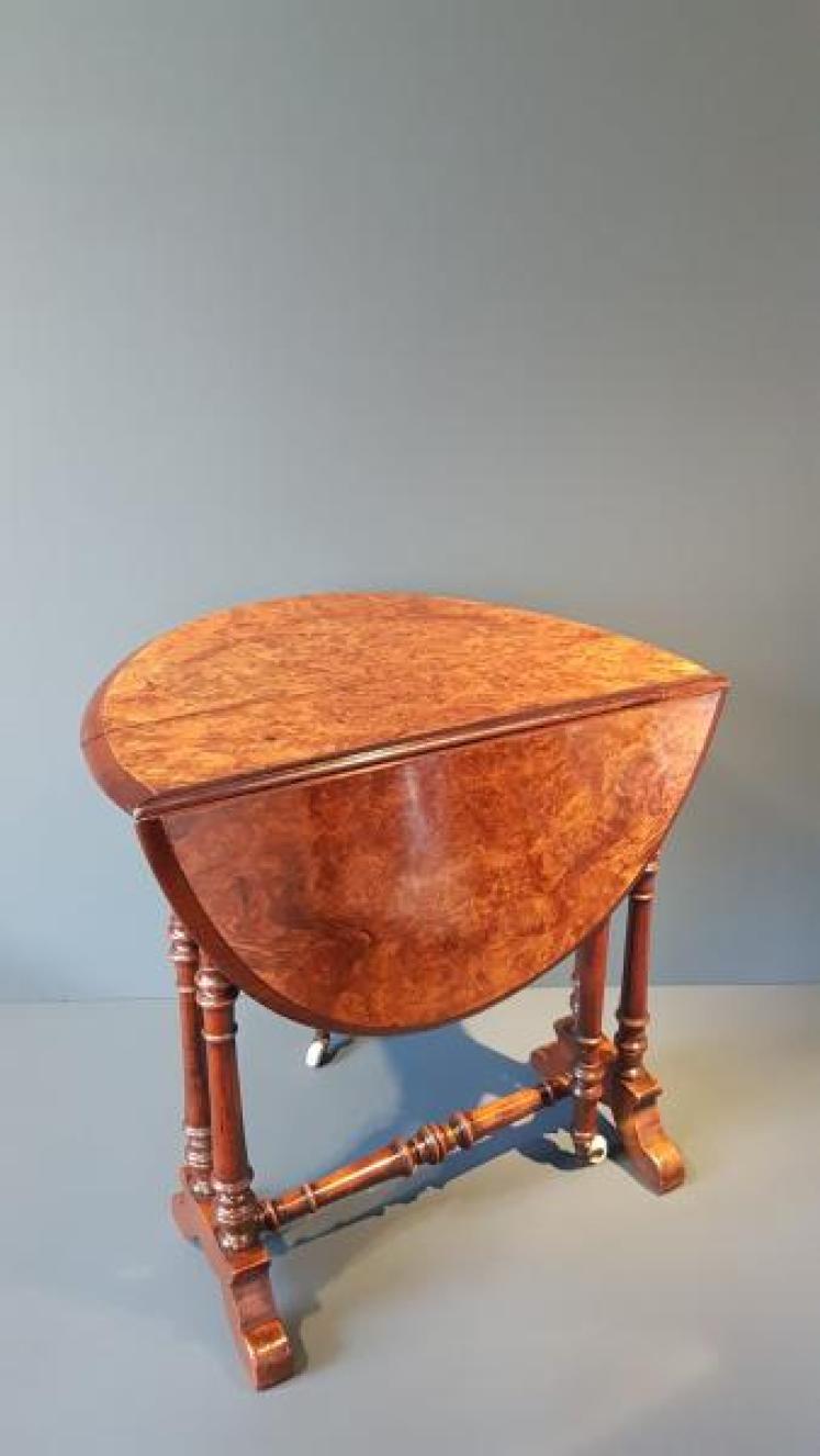 Quality Victorian Burr Walnut Baby Sunderland Table - Image 4