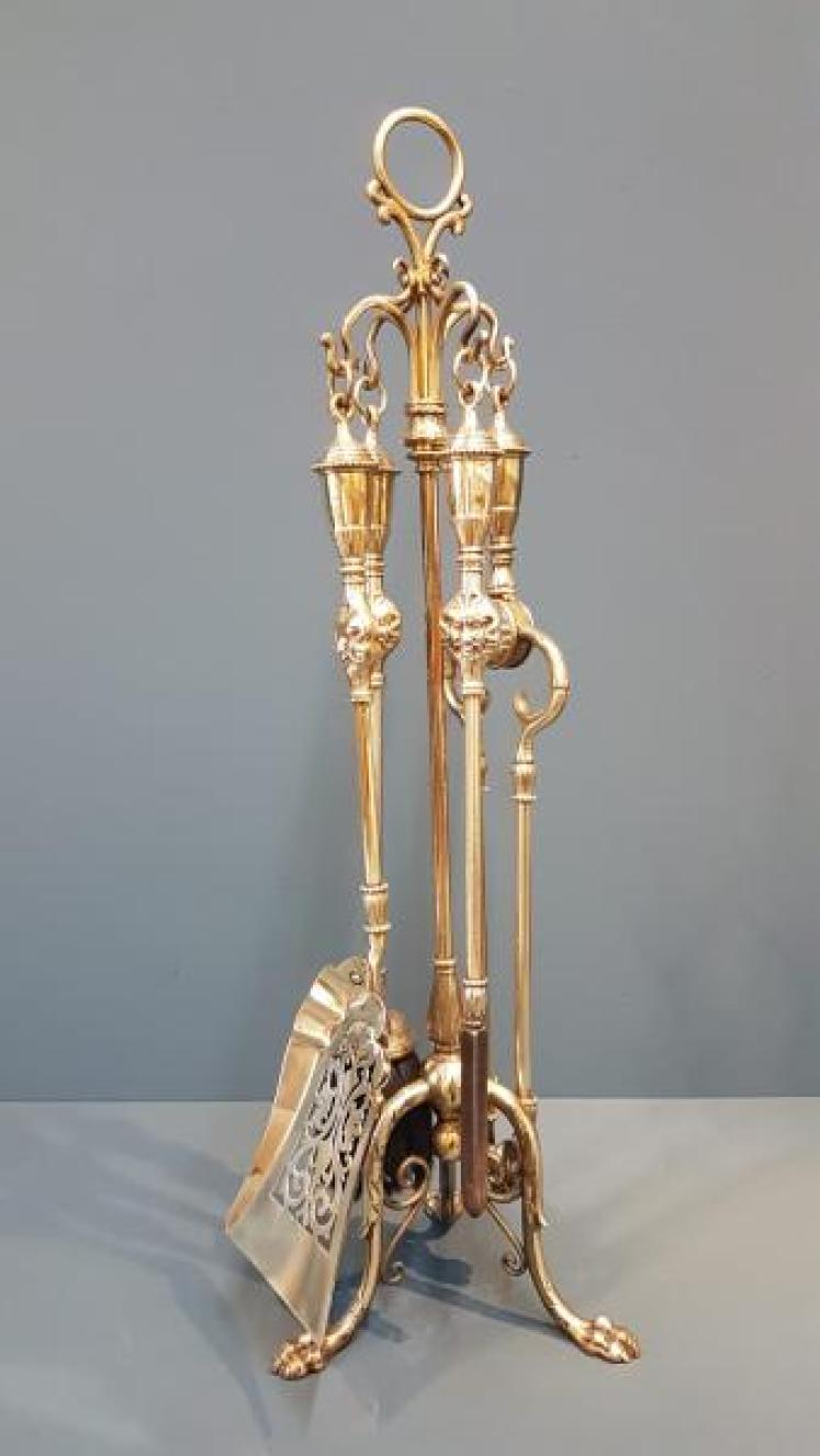 Superb Victorian Brass Fireside Companion Set - Image 3